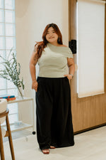 Load image into Gallery viewer, Aria Pleated Wide Leg Pants
