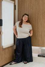 Load image into Gallery viewer, Aria Pleated Wide Leg Pants
