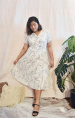 Load image into Gallery viewer, Plus Size Wrap Maxi Dress
